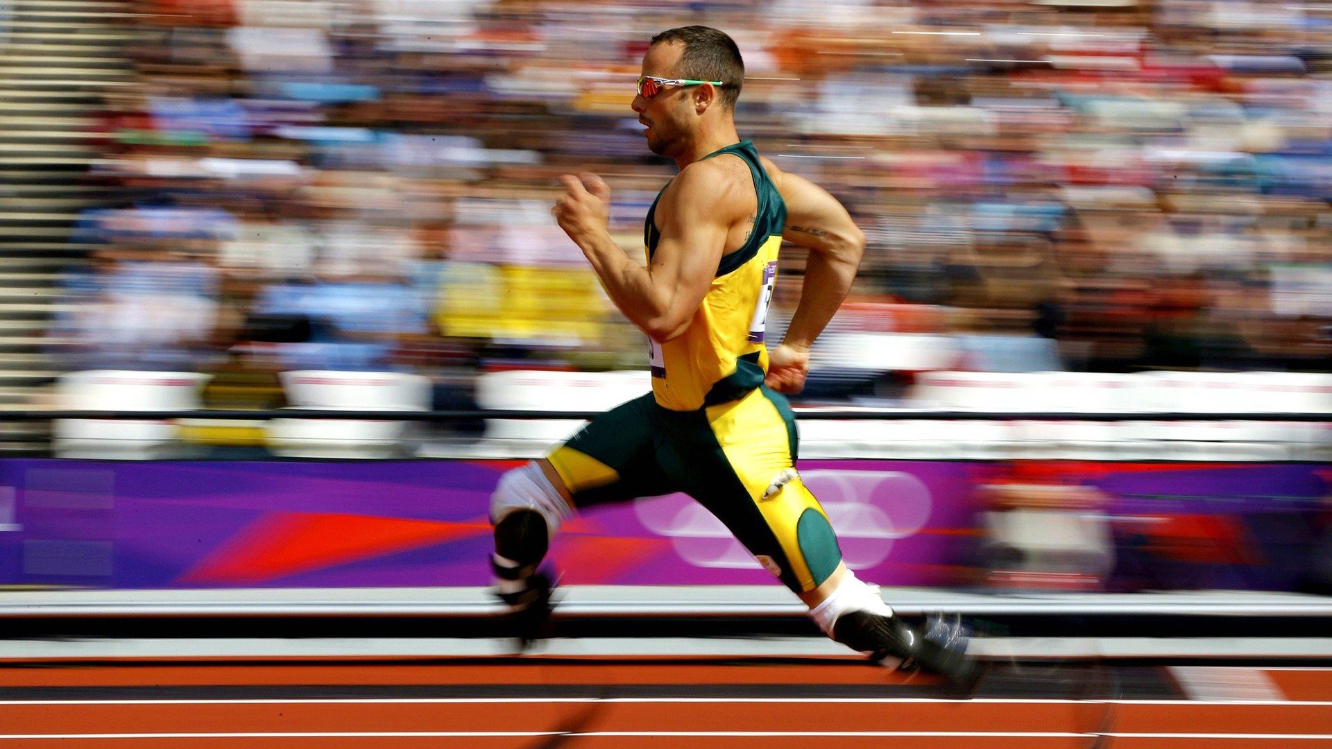 纳达尔在巴塞罗那比赛中锐不可当，重返赛场引发热议！引发球迷热议